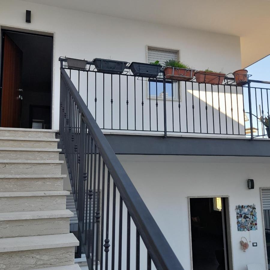 A Casa Di Falco Mondragone Exterior photo